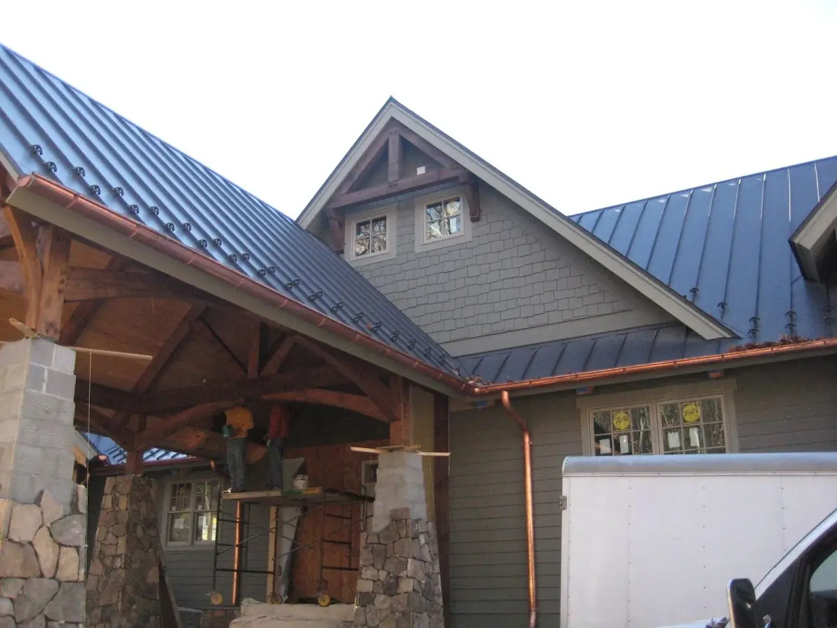 Craftsman Roofing team delivering quality roofing work in Hamlet Lakes